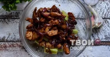 Огірки з м'ясом по-корейськи - смачний рецепт з покроковим фото (м'ясом) Огірки з м'ясом по-корейськи - смачний рецепт з покроковим фото