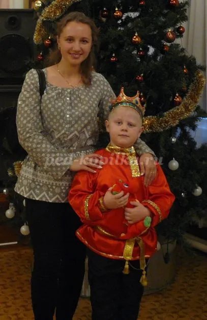 Святкові костюми для дитячого саду своїми руками (своїми) Святкові костюми для дитячого саду своїми руками