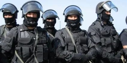 Правила поведінки під час захоплення літака терористами (захоплення) Правила поведінки під час захоплення літака терористами