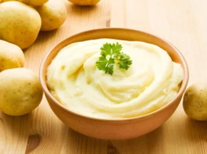 Чи корисна картопля чому хочеться сирої картоплі, не можна їсти смажену, вітаміни і мікроелементи (картопля) Чи корисна картопля чому хочеться сирої картоплі, не можна їсти смажену, вітаміни і мікроелементи