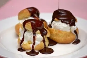 Профітролі з начинками і торт рецепти з фото крок за кроком (покроково) Профітролі з начинками і торт рецепти з фото крок за кроком