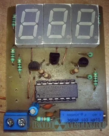 Простий вбудований вольтметр 30в на pic16f676 - радіоактивне - все для радіоаматора