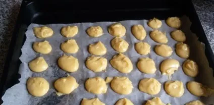 Профітролі з начинками і торт рецепти з фото крок за кроком (профітролі рецепт з фото) Профітролі з начинками і торт рецепти з фото крок за кроком