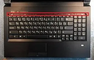 Розбираємо lenovo ideapad b560, чистимо від пилу і міняємо термопасту
