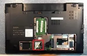 Розбираємо lenovo ideapad b560, чистимо від пилу і міняємо термопасту