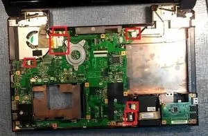 Розбираємо lenovo ideapad b560, чистимо від пилу і міняємо термопасту