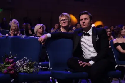 Пряма трансляція фінальне шоу wedding elements · w