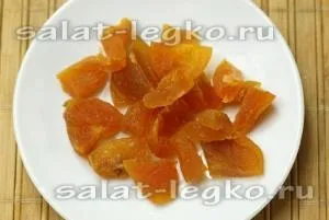 Салат з куркою і фруктами (мандарини) Салат з куркою і фруктами
