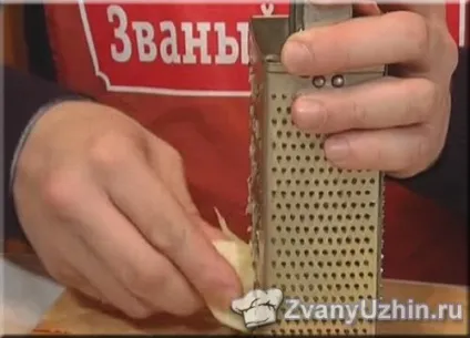 Салат - змія - з куркою та яблуками (змія) Салат - змія - з куркою та яблуками