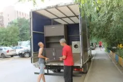Шафа-купе в сучасному інтер'єрі, будівельний портал