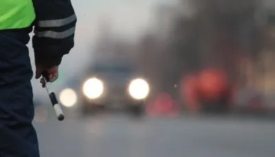 Штраф за проїзд на червоний (жовтий) світло світлофора який штраф і відповідальність, фіксує чи (яке покарання за проїзд на червоний сигнал світлофора) Штраф за проїзд на червоний (жовтий) світло світлофора який штраф і відповідальність, фіксує чи
