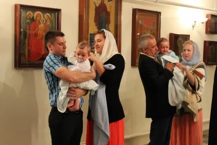 Скільки хрещених повинно бути у двійнят як проходять хрестини (хрестини) Скільки хрещених повинно бути у двійнят як проходять хрестини