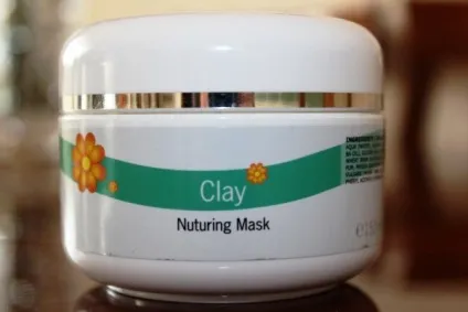 Рятівниця для проблемної naturcosmetics «aromaderm clay nuturing mask» - протизапальна (маска для обличчя) Рятівниця для проблемної naturcosmetics «aromaderm clay nuturing mask» - протизапальна