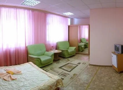 Соколине камінь »(колишня