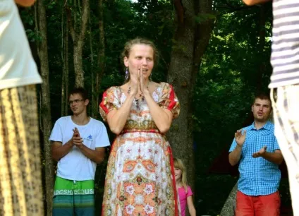 Як здорово, що на землі є таке дивовижне місце, апітерем - сон на вуликах (апітеремок) Як здорово, що на землі є таке дивовижне місце, апітерем - сон на вуликах