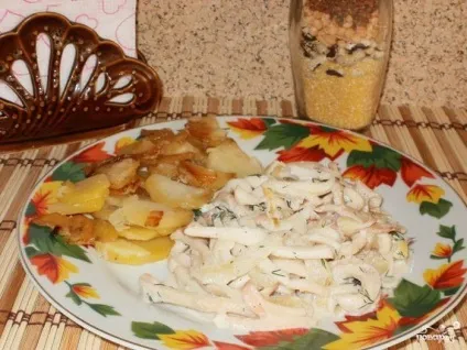 Кальмар, тушкована в сметані - покроковий рецепт з фото на (кулінари) Кальмар, тушкована в сметані - покроковий рецепт з фото на
