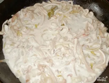 Кальмар, тушкована в сметані - покроковий рецепт з фото на (покрокові рецепти) Кальмар, тушкована в сметані - покроковий рецепт з фото на