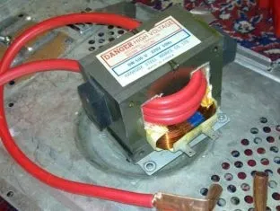 Точкове зварювання своїми руками з мікрохвильовки (зварювання) Точкове зварювання своїми руками з мікрохвильовки