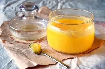 Топлене масло користь і шкода, корисніше вершкового, правила вживання