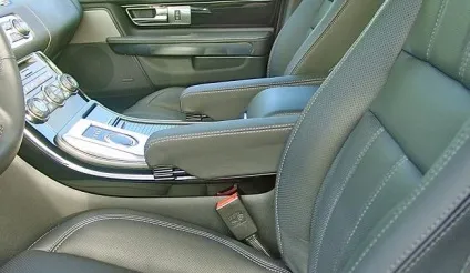 Догляд за салоном автомобіля