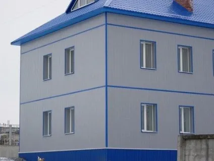 Установка вікон в сендвіч панелі