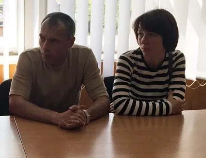 У Бердянську ледь не розірвану собаками дівчину у псів насилу відбили кілька дорослих чоловіків (ледь) У Бердянську ледь не розірвану собаками дівчину у псів насилу відбили кілька дорослих чоловіків