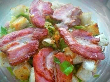 Смачний салат з помідорами і сиром, хозобоз - ми знаємо про їжу все (помідорами) Смачний салат з помідорами і сиром, хозобоз - ми знаємо про їжу все