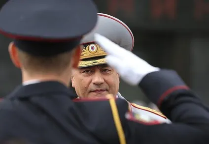 Володимир дзвоників, міністр мвс біографія, діяльність і сім'я (міністр) Володимир дзвоників, міністр мвс біографія, діяльність і сім'я