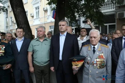 У столиці криму відкрили пам'ятник на честь 50-річчя сімферопольського ввпсу (пам'ятник) У столиці криму відкрили пам'ятник на честь 50-річчя сімферопольського ввпсу