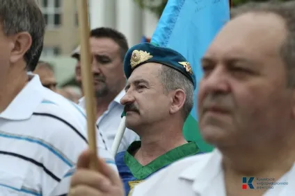 У столиці криму відкрили пам'ятник на честь 50-річчя сімферопольського ввпсу (столиці) У столиці криму відкрили пам'ятник на честь 50-річчя сімферопольського ввпсу