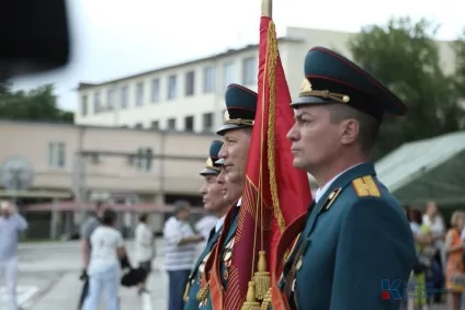 У столиці криму відкрили пам'ятник на честь 50-річчя сімферопольського ввпсу (пам'ятник) У столиці криму відкрили пам'ятник на честь 50-річчя сімферопольського ввпсу