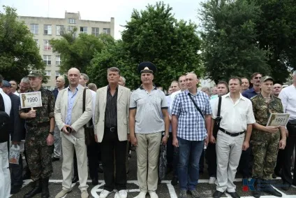 У столиці криму відкрили пам'ятник на честь 50-річчя сімферопольського ввпсу (відкрили) У столиці криму відкрили пам'ятник на честь 50-річчя сімферопольського ввпсу