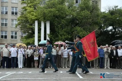 У столиці криму відкрили пам'ятник на честь 50-річчя сімферопольського ввпсу (50-річчя) У столиці криму відкрили пам'ятник на честь 50-річчя сімферопольського ввпсу