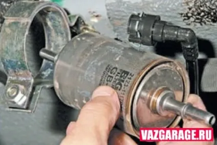 Заміна паливного фільтра на Пріорі (замінити) Заміна паливного фільтра на Пріорі