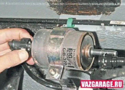 Заміна паливного фільтра на Пріорі - легка справа (заміна) Заміна паливного фільтра на Пріорі - легка справа