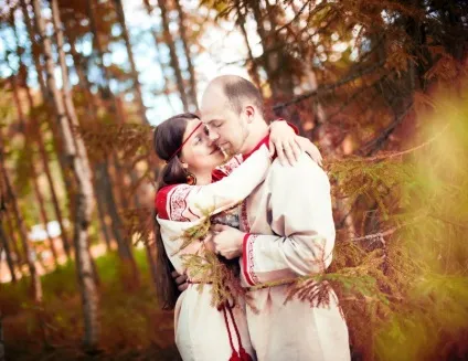 Жіноча магія - як перетворити повсякденні жіночі обов'язки в ритуали, які сприяють більш (жіночі) Жіноча магія - як перетворити повсякденні жіночі обов'язки в ритуали, які сприяють більш