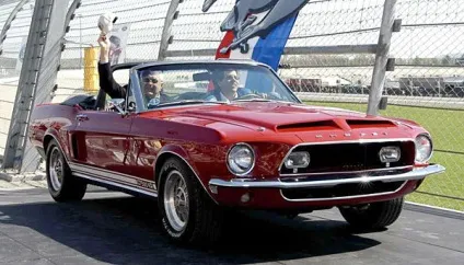 Керролл Шелбі 7 великих автомобілів (автомобілів) Керролл Шелбі 7 великих автомобілів