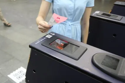 Київський метрополітен показав, як виглядають нові квитки з qr-кодом (фото) (проекту) Київський метрополітен показав, як виглядають нові квитки з qr-кодом (фото)