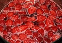 Полуничний джем - рецепт з покроковими фото (рецепт полуничного джему) Полуничний джем - рецепт з покроковими фото