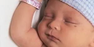 Коли з'являються перші родимки у дітей і чи можуть бути небезпечні (родимки) Коли з'являються перші родимки у дітей і чи можуть бути небезпечні