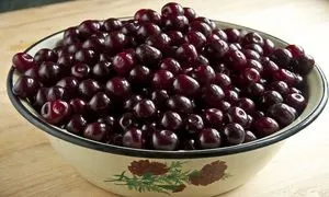 Компот з вишні покрокові рецепти з фото і відео (рецепти) Компот з вишні покрокові рецепти з фото і відео