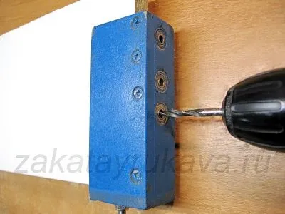 Кондуктор для свердління в торець