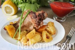 Крила індички з картоплею в рукаві рецепт з фото