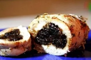 Куряче філе з чорносливом в духовці (кетчуп рослинна олія) Куряче філе з чорносливом в духовці