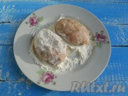 Курячі котлети з підливою - рецепт з фото