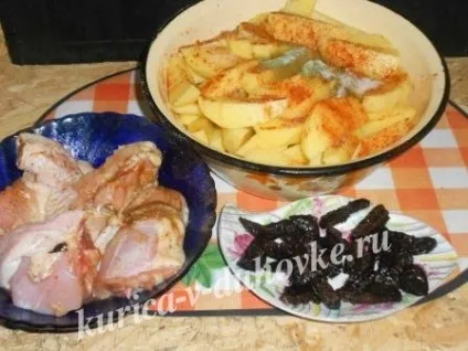 Курка з картоплею і чорносливом в духовці в рукаві рецепт з фото крок за кроком (курка) Курка з картоплею і чорносливом в духовці в рукаві рецепт з фото крок за кроком
