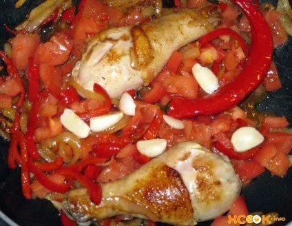 Курка з баклажанами