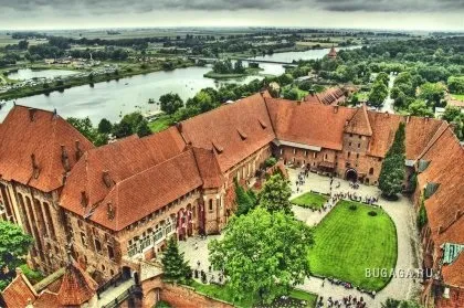 10 найблільш захоплюючих замків і палаців (є) 10 найблільш захоплюючих замків і палаців