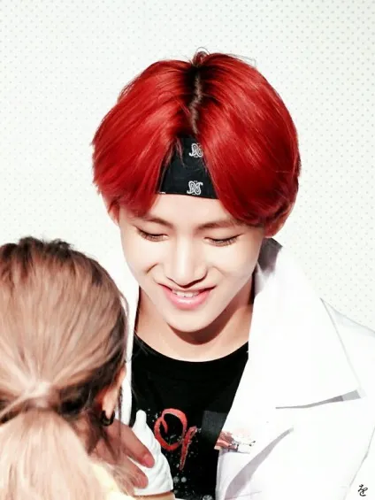 10 Кришесносних образів v (bts), yesasia