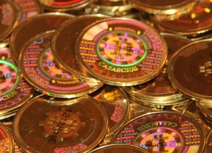8 Матеріальних bitcoin